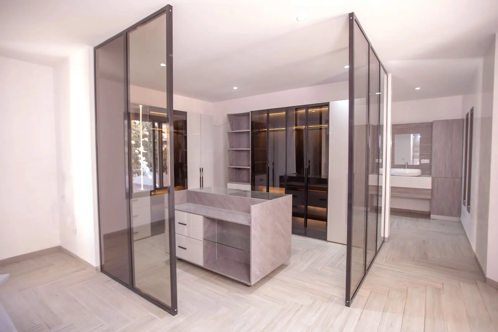 nguerigne-petite+co-te-dressing-3f9c9c9d-1920w